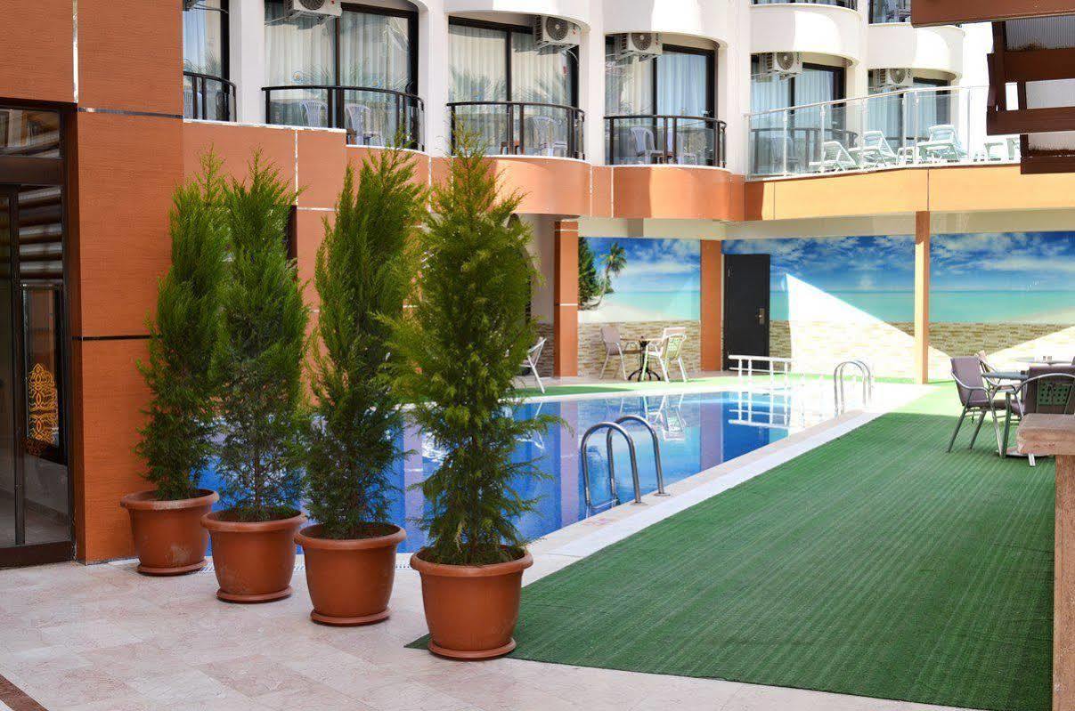 Hotel Ozcelik Kusadası Zewnętrze zdjęcie